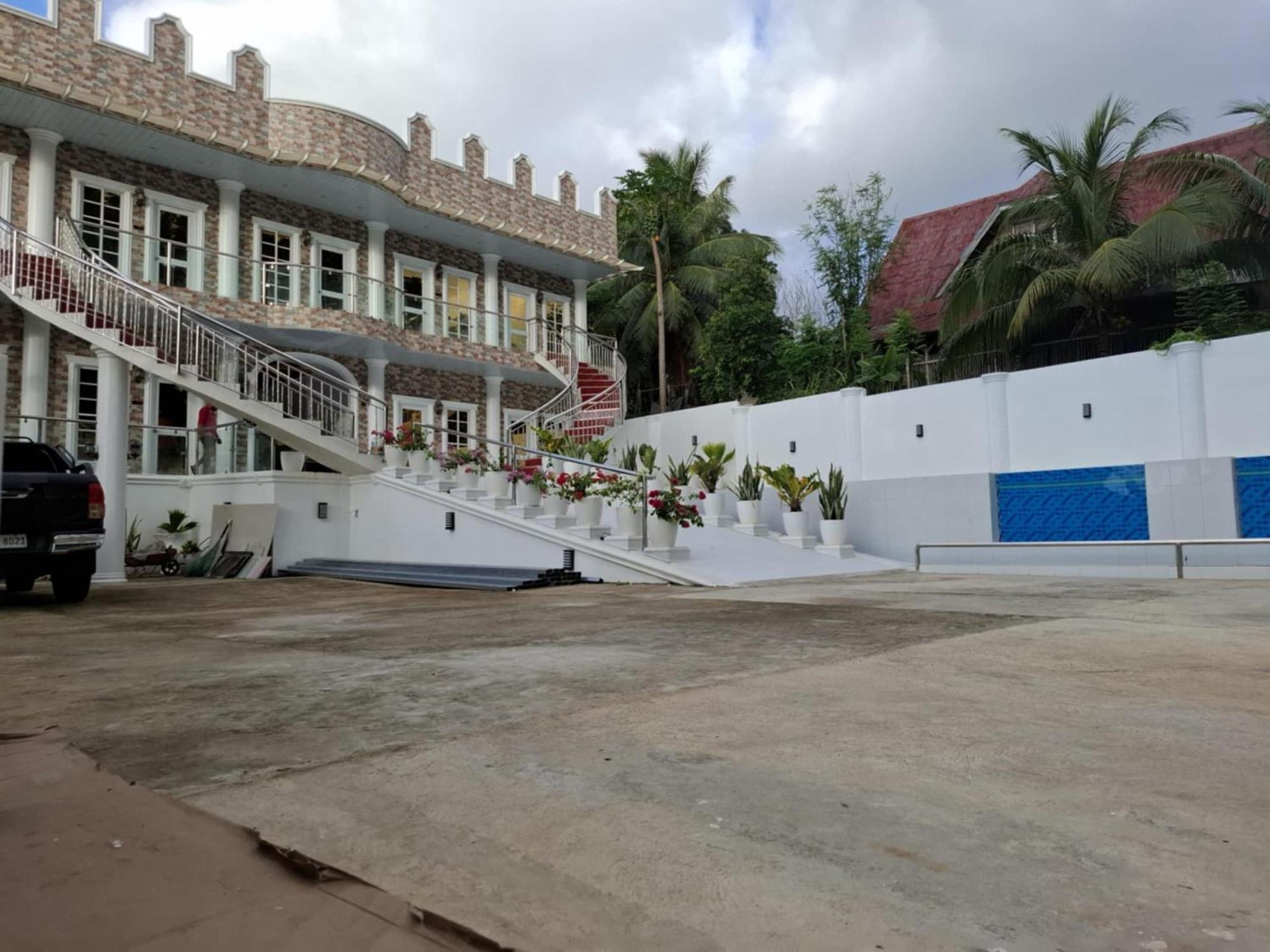 Siquijor Island Castle Resort Lazi Экстерьер фото