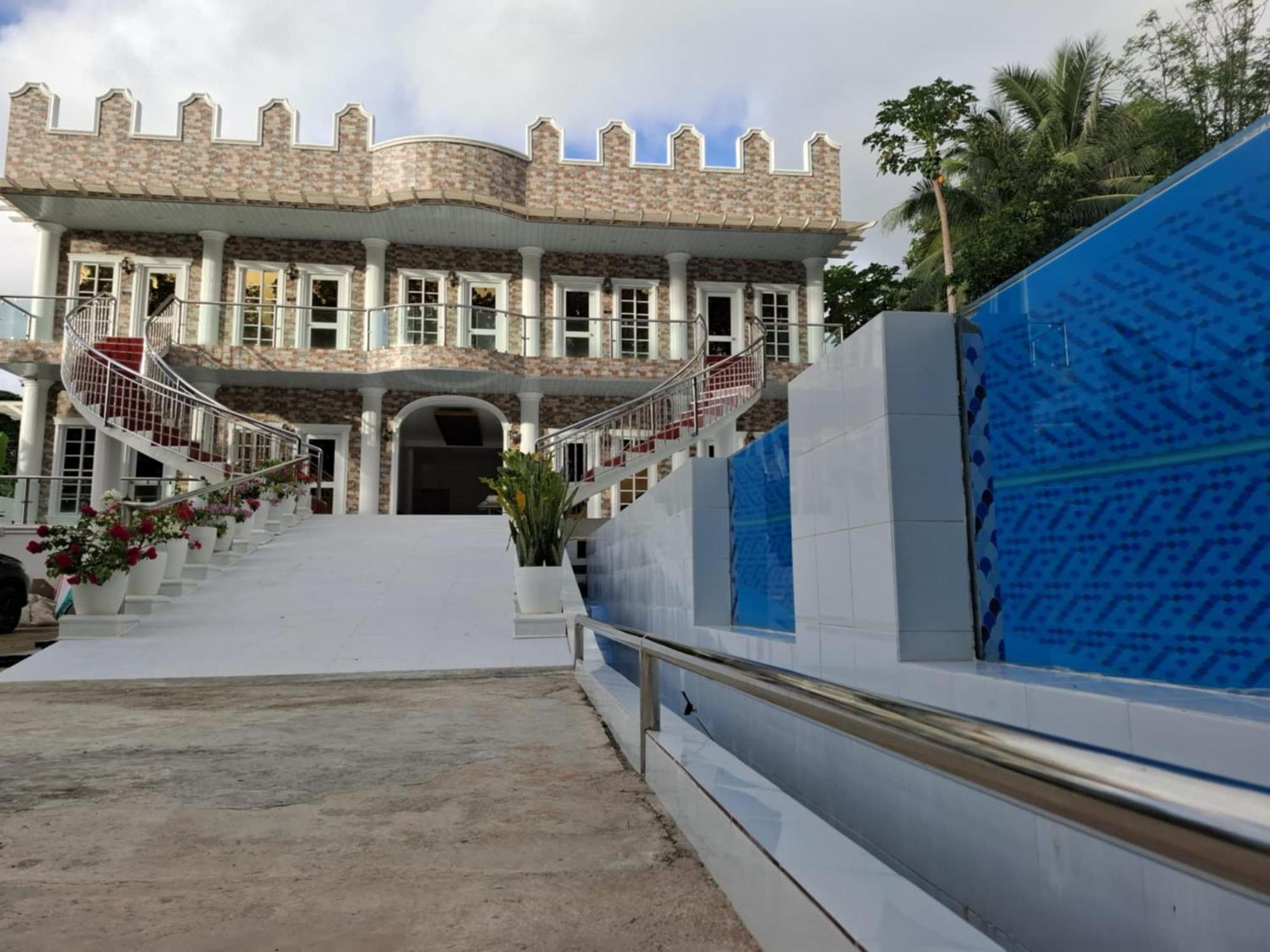 Siquijor Island Castle Resort Lazi Экстерьер фото